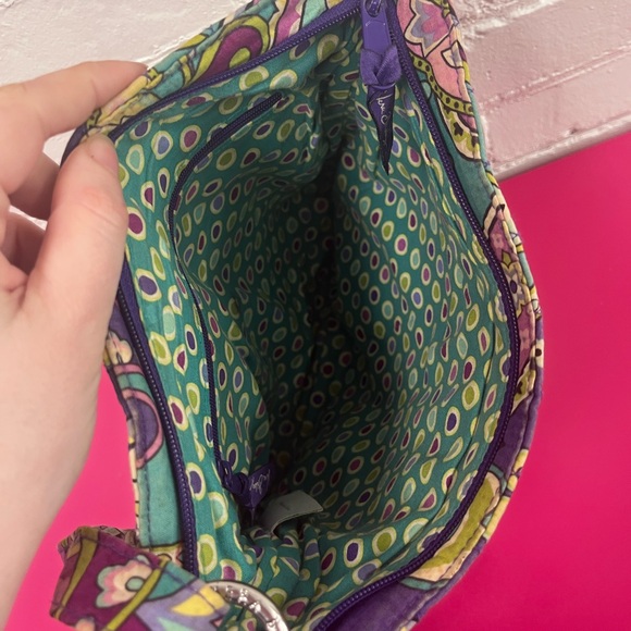 Vera Bradley Crossbody Purse – Floral Paisley Quilted Bag (Silhouette Floral) - Picture 9 of 11